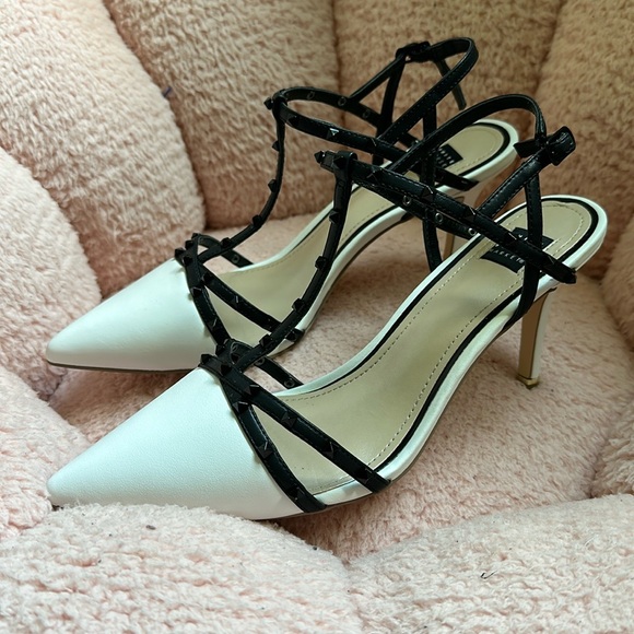 WHBM White & Black Studded Sling back pumps size 8 - Picture 1 of 7